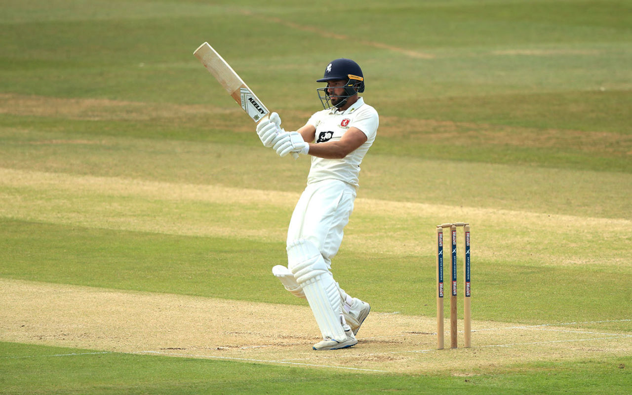 Jack Leaning pulls during his career-best knock, Kent v Sussex, Bob Willis Trophy, Canterbury, 3rd day, August 10, 2020