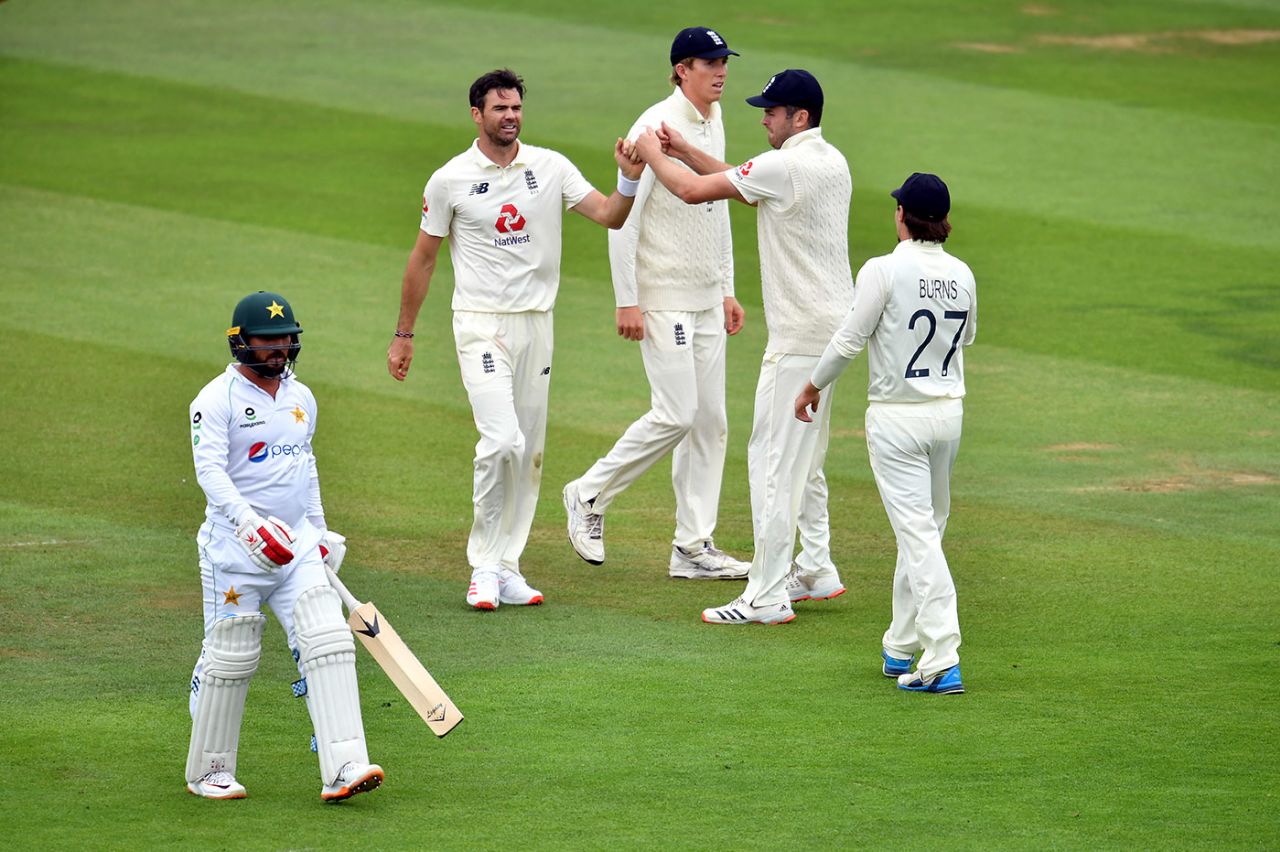 James Anderson celebrates with his team-mates after taking the wicket of Yasir Shah, England v Pakistan, Ageas Bowl, 2nd Test, 2nd day, August 14, 2020