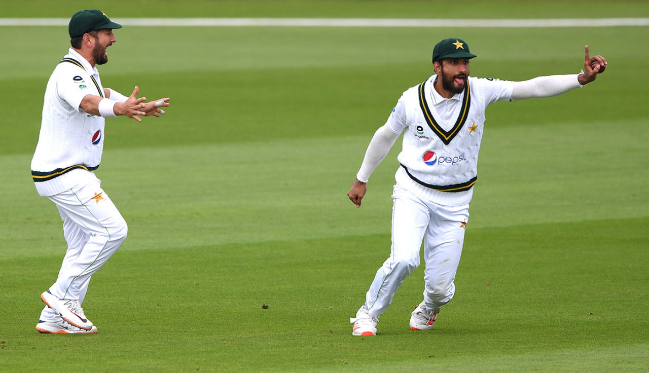 Shan Masood indicates that the catch was good, England v Pakistan, 3rd Test, Southampton, 1st day, August 21, 2020