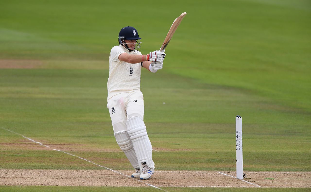 Joe Root swivels on a pull, England v Pakistan, 3rd Test, Southampton, 1st day, August 21, 2020
