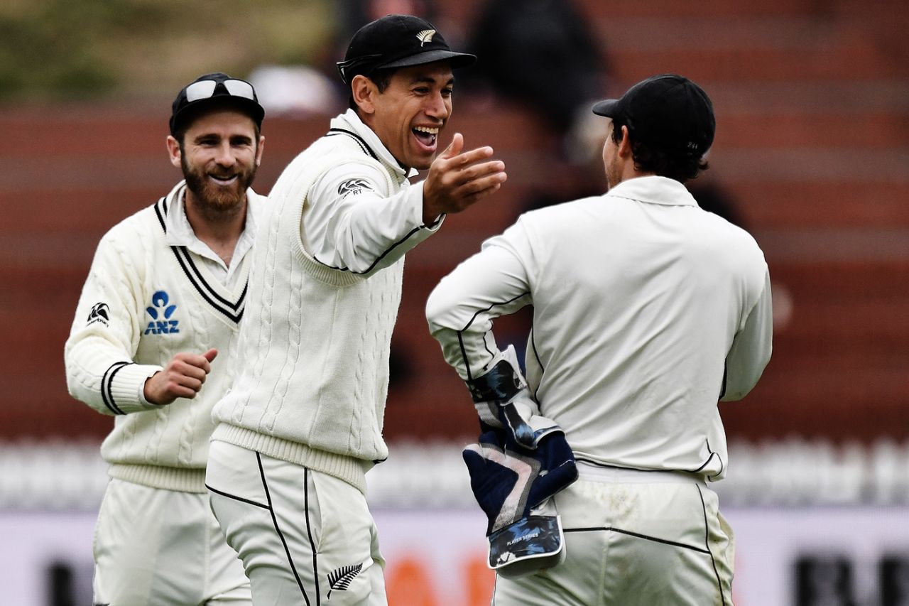 Kane Williamson, Ross Taylor and BJ Watling celebrate a wicket, New Zealand v Bangladesh, 2nd Test, Wellington, 3rd day, March 10, 2019