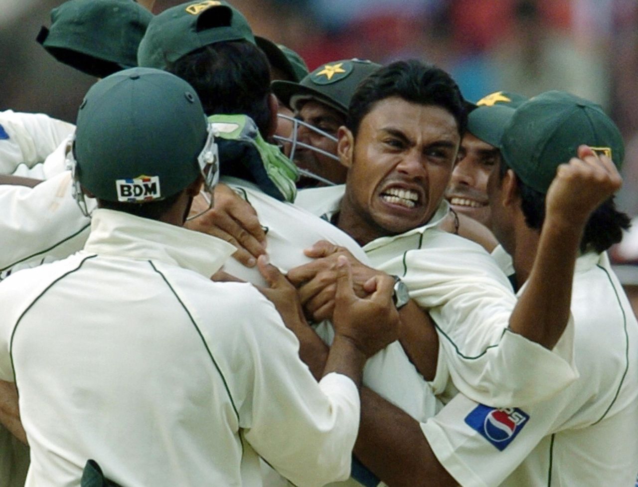 Danish Kaneria celebrates the final wicket with his team-mates, India v Pakistan, third Test, Bangalore, March 28, 2005