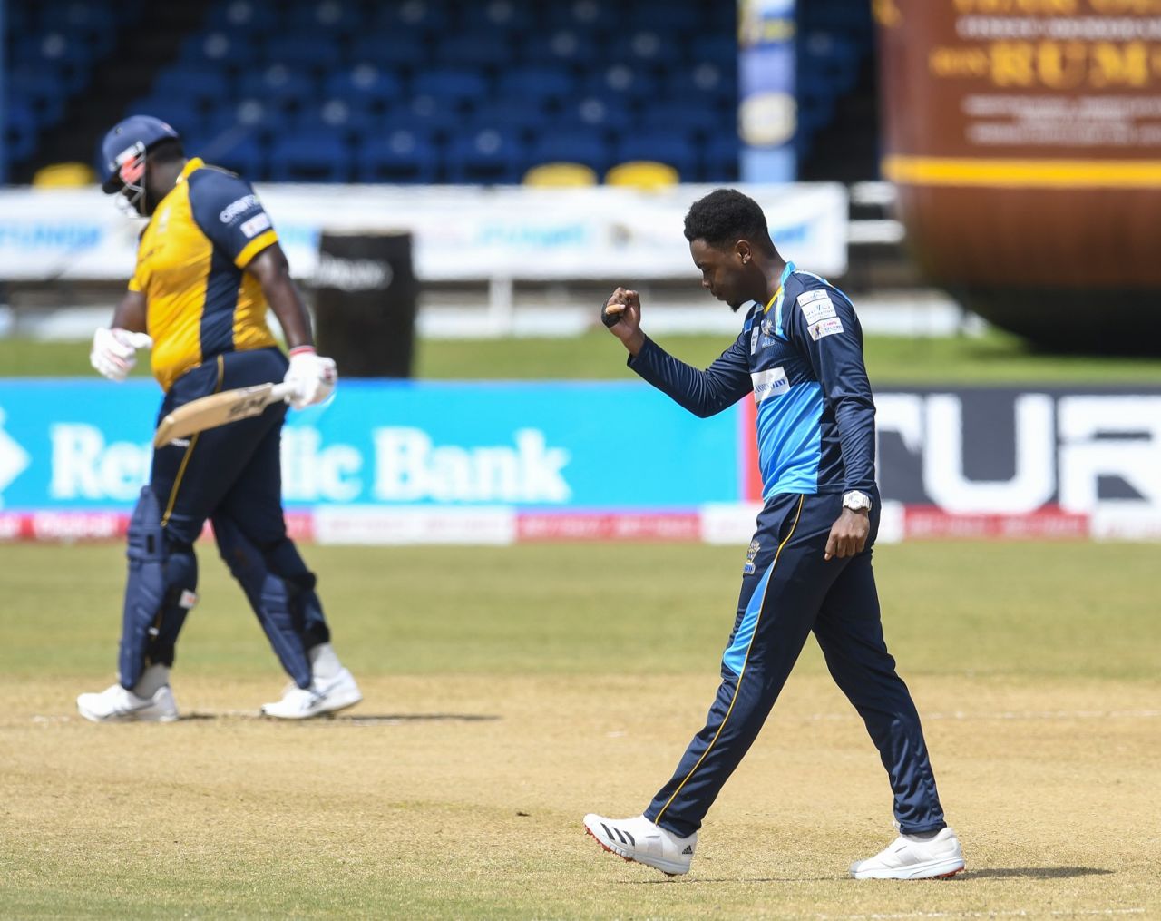 Joshua Bishop celebrates after dismissing Rahkeem Cornwall in the first over, Barbados Tridents v St Lucia Zouks, CPL 2020, Port of Spain, August 30, 2020