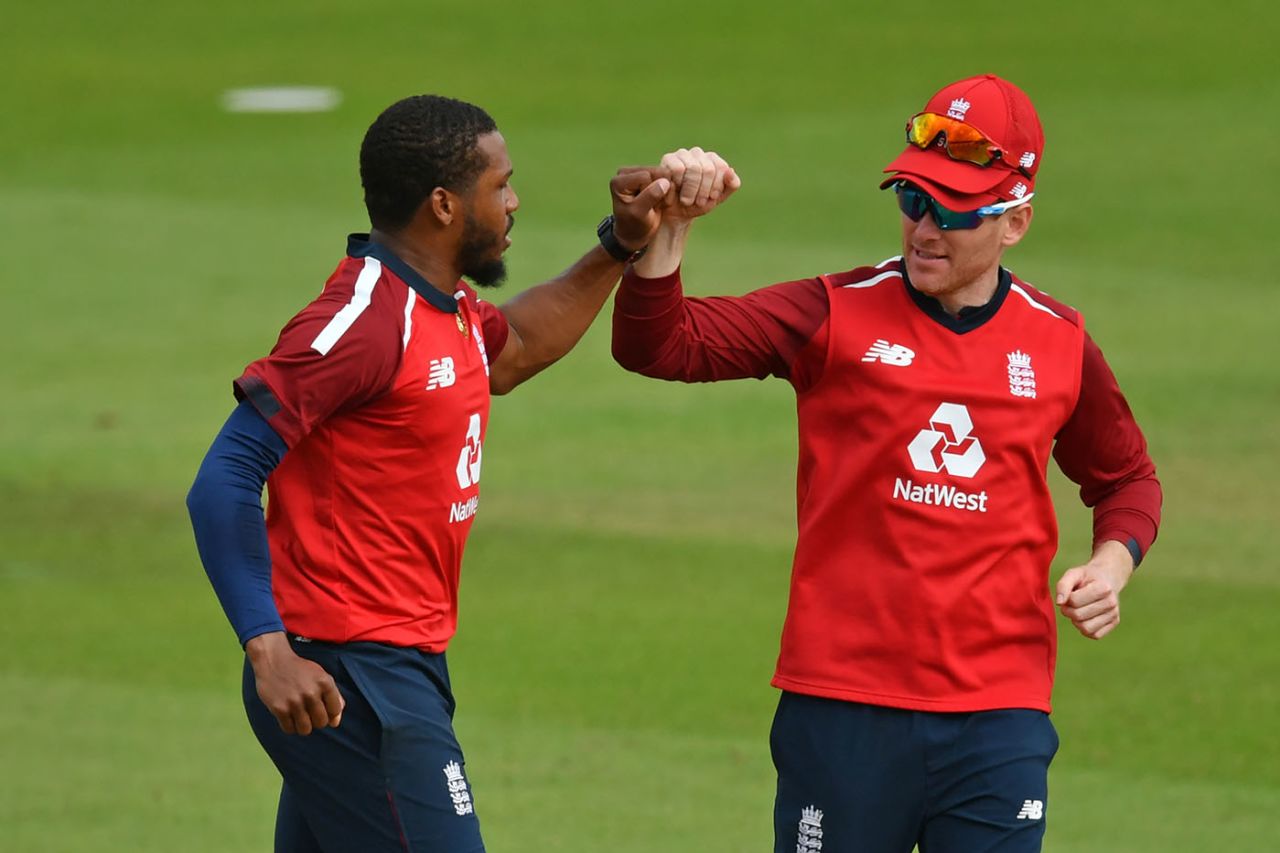 Chris Jordan gets a fist bump from his captain, England v Australia, 2nd T20I, Southampton, September 6, 2020