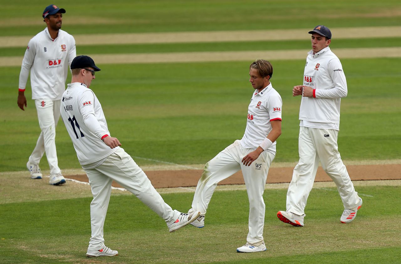Aaron Beard gets a celebratory foot bump, Essex v Middlesex, Bob Willis Trophy, Chelmsford, September 7, 2020
