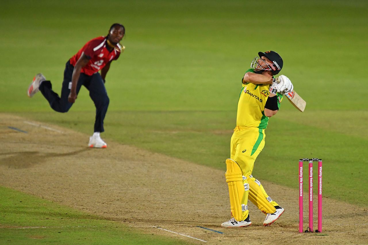 Aaron Finch sends a pull off Jofra Archer soaring, England v Australia, 3rd T20I, Southampton, September 8, 2020