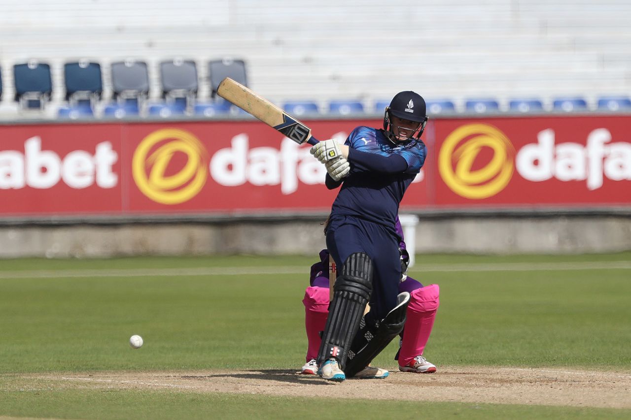 Alex MacDonald unleashes a pull, Rachel Heyhoe Flint Trophy, Northern Diamonds v Loughborough Lightning at Emirates Riverside, 31, 2020