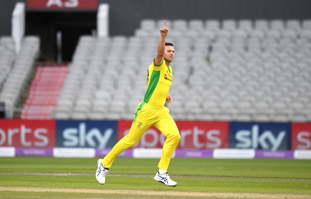 Josh Hazlewood was relentlessly accurate with the new ball, England v Australia, 1st ODI, Old Trafford, September 11, 2020