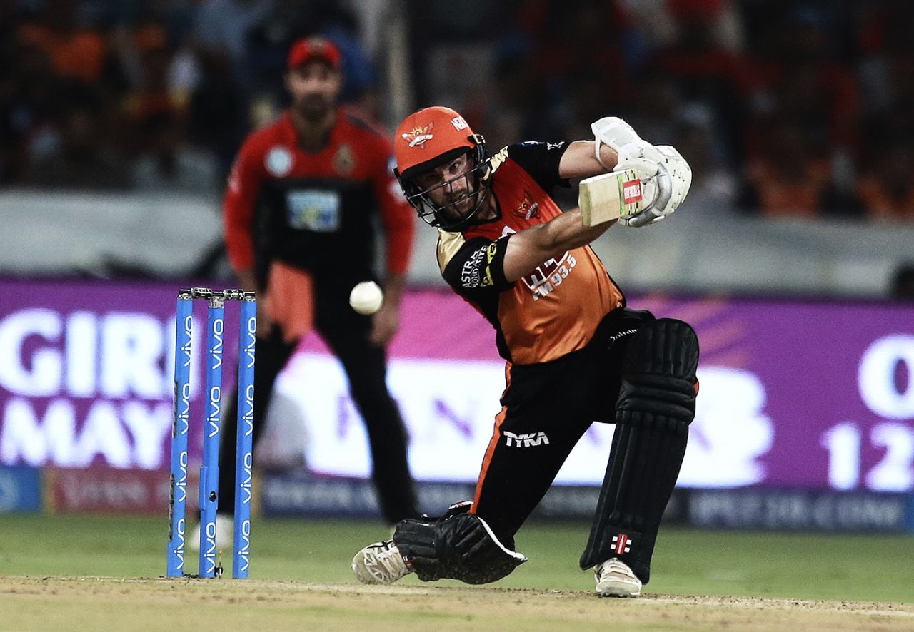 Kane Williamson plays a shot, Sunrisers Hyderabad v Royal Challengers Bangalore, Hyderabad, IPL 2018, May 7, 2018