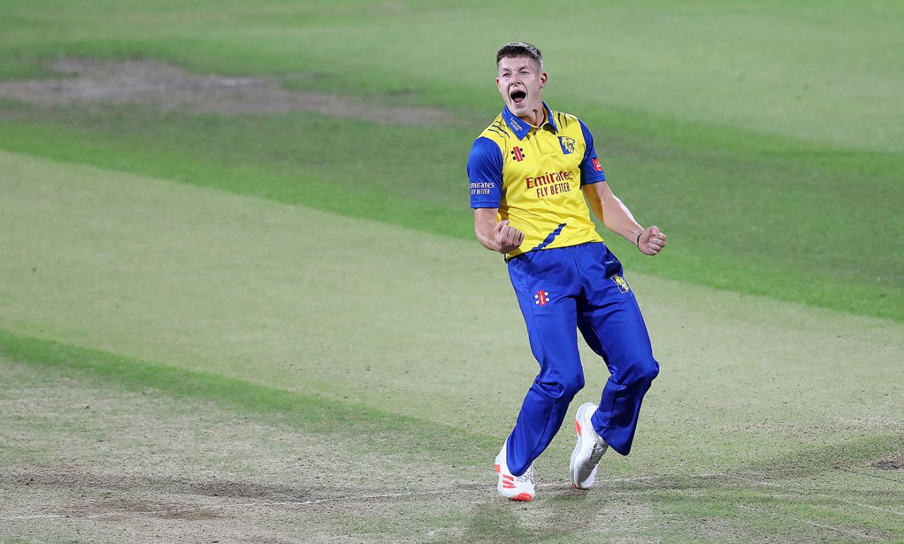 Durham's Matty Potts was in the wickets again, September 16, 2020