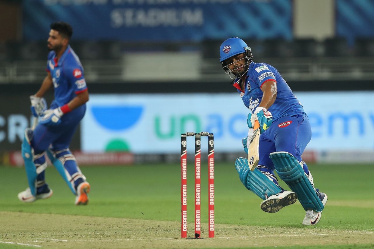 Shreyas Iyer and Rishabh Pant run between the wickets, Delhi Capitals v Kings XI Punjab, IPL 2020, Dubai, September 20, 2020