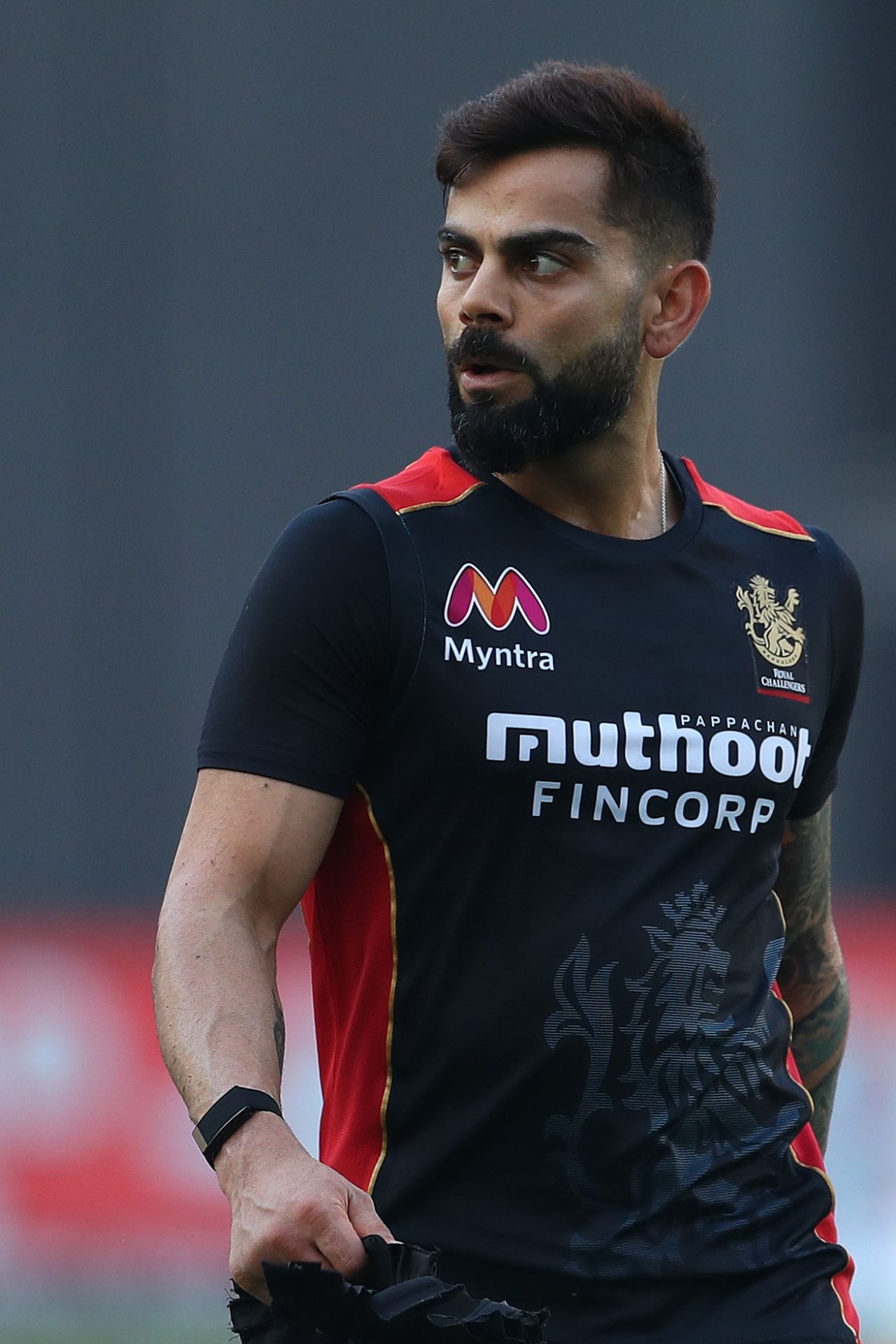 Virat Kohli is struck by a sudden thought, Royal Challengers Bangalore vs Sunrisers Hyderabad, IPL 2020, Dubai, September 21, 2020