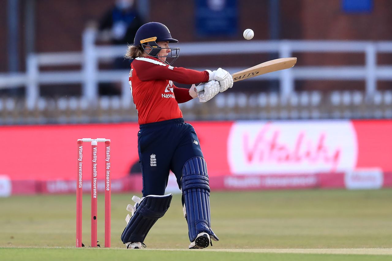 Tammy Beaumont swings the ball away on the pull, England vs West Indies, 4th T20I, Derby, September 28, 2020