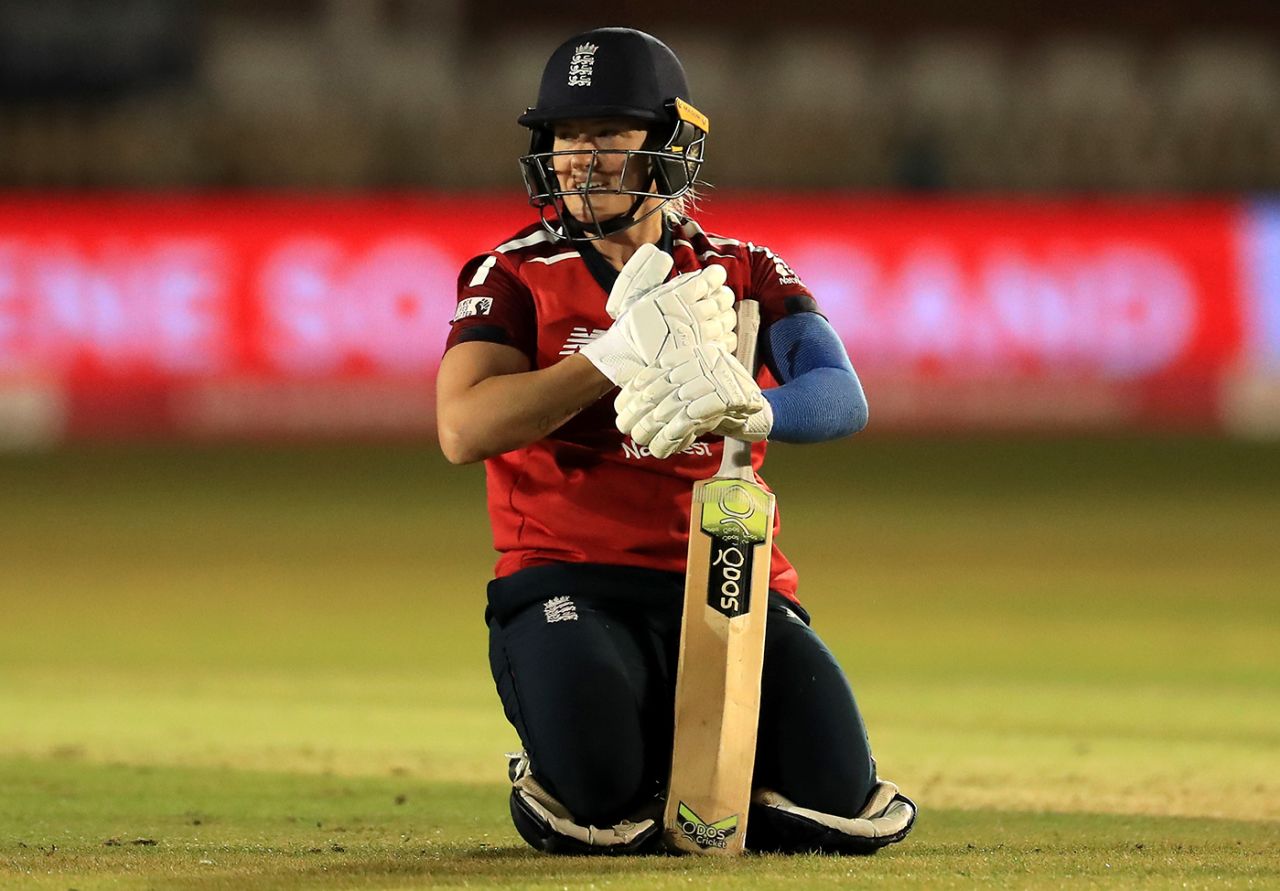 Katherine Brunt was run out after a mix-up with Nat Sciver, England Women vs West Indies Women, 5th T20I, Derby September 30, 2020