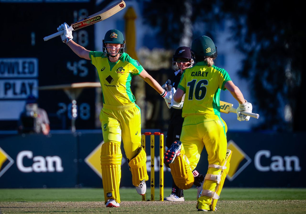 Meg Lanning completes her century with the winning boundary, Australia v New Zealand, 2nd women's ODI, Brisbane, October 5, 2020
