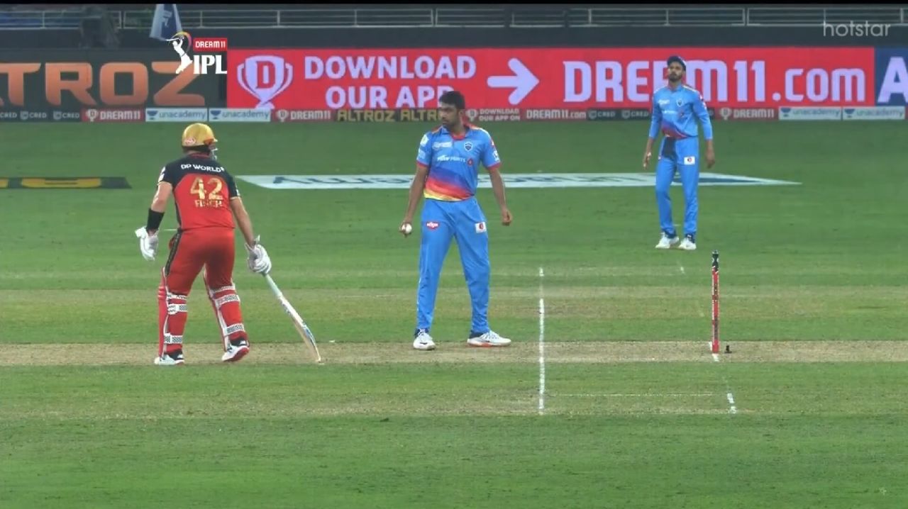 R Ashwin looks at Aaron Finch after the batsman strayed out of the crease at the non-striker's end, Royal Challengers Bangalore v Delhi Capitals, Dubai, IPL 2020, September 5, 2020