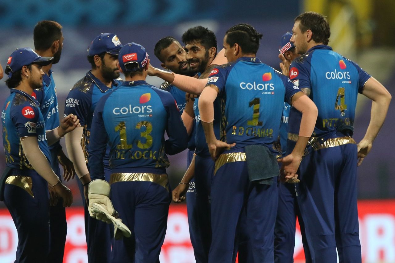 Jasprit Bumrah celebrates a wicket with his team-mates, Mumbai Indians vs Rajasthan Royals, IPL 2020, Abu Dhabi, October 6, 2020