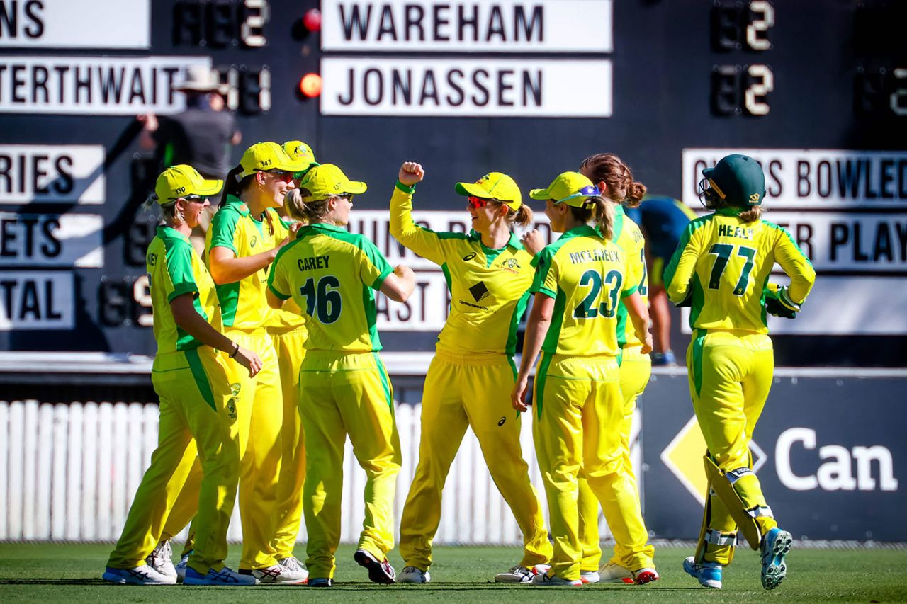 Australia ran through New Zealand to finish the series in style, Australia v New Zealand, 3rd women's ODI, Allan Border Field, October 7, 2020