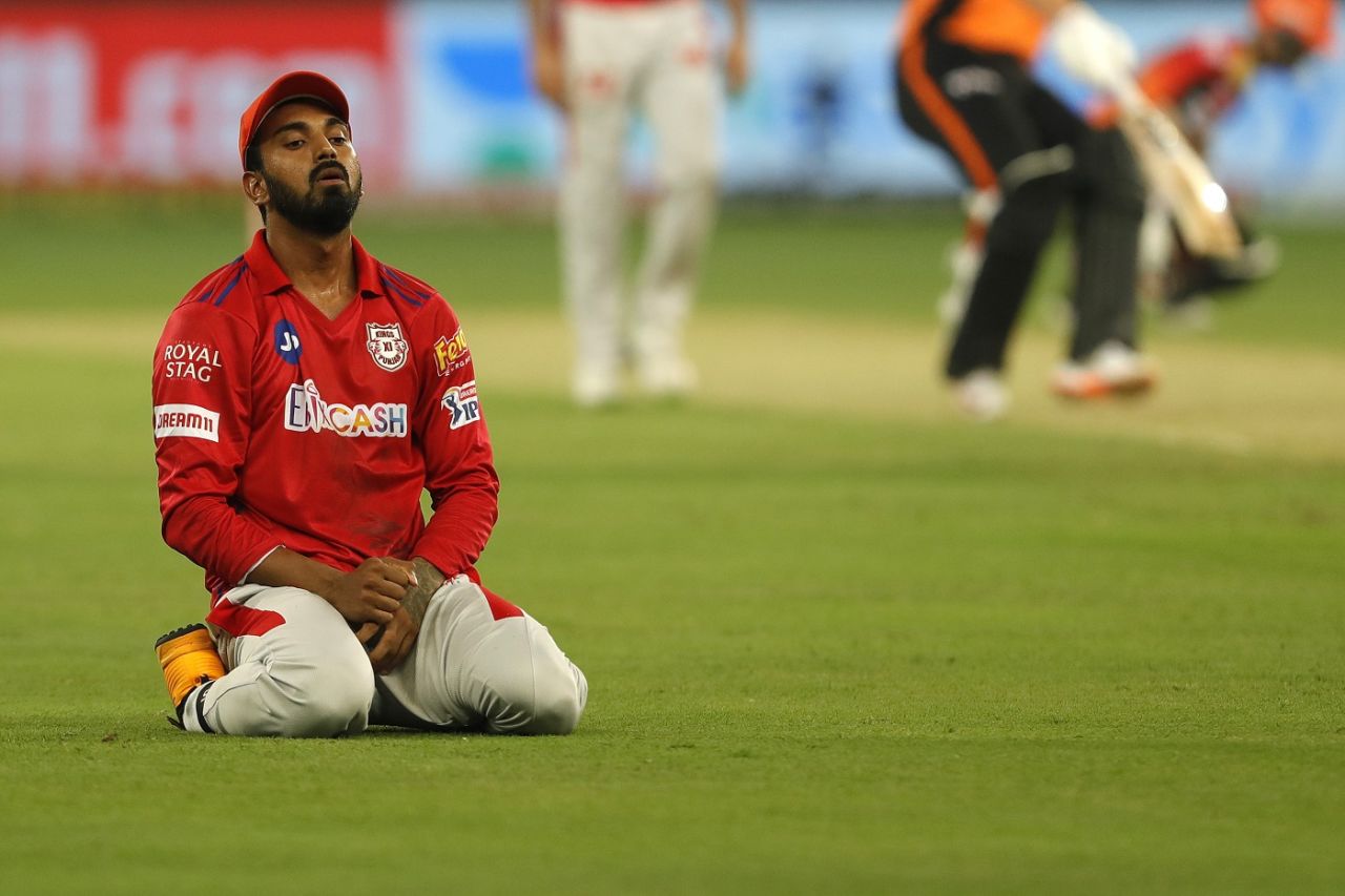 KL Rahul reacts after dropping a catch, Sunrisers Hyderabad vs Kings XI Punjab, IPL 2020, Dubai, October 8, 2020