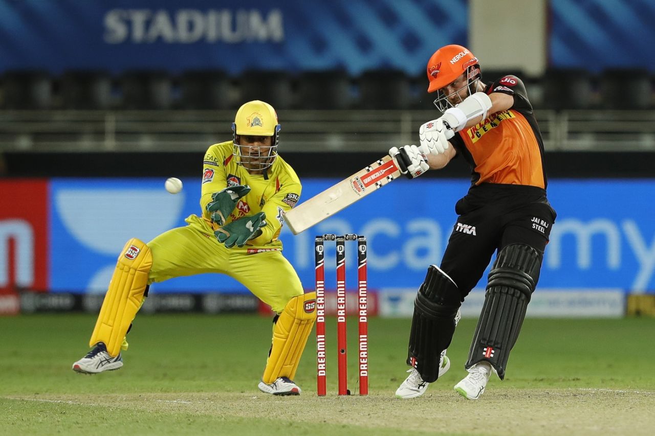 Kane Williamson goes inside out with the spin, Sunrisers Hyderabad vs Chennai Super Kings, IPL 2020, Dubai, October 13, 2020