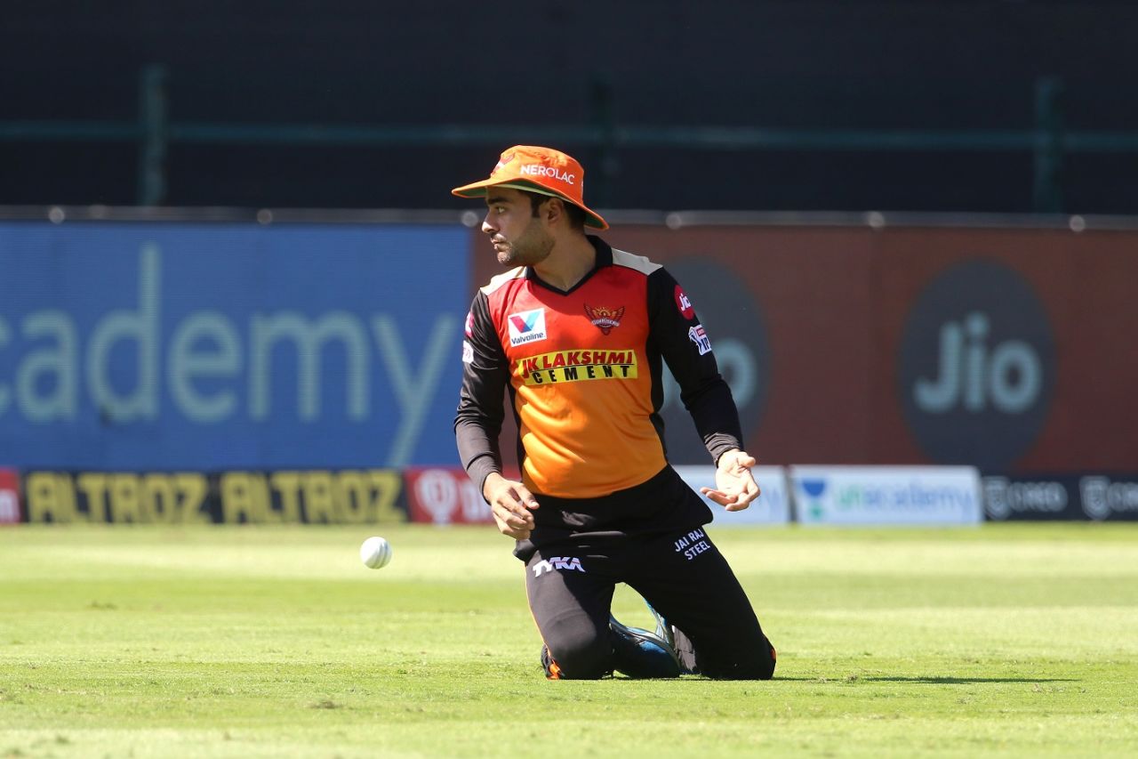 Rashid Khan drops Shubman Gill at deep square leg, Sunrisers Hyderabad vs Kolkata Knight Riders, IPL 2020, Abu Dhabi, October 18, 2020