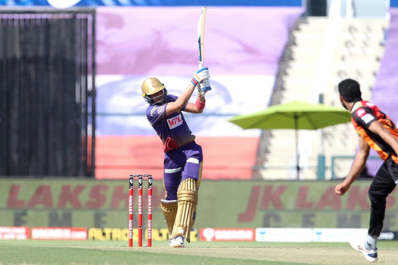 Shubman Gill puts one away to the fence, Sunrisers Hyderabad vs Kolkata Knight Riders, IPL 2020, Abu Dhabi, October 18, 2020