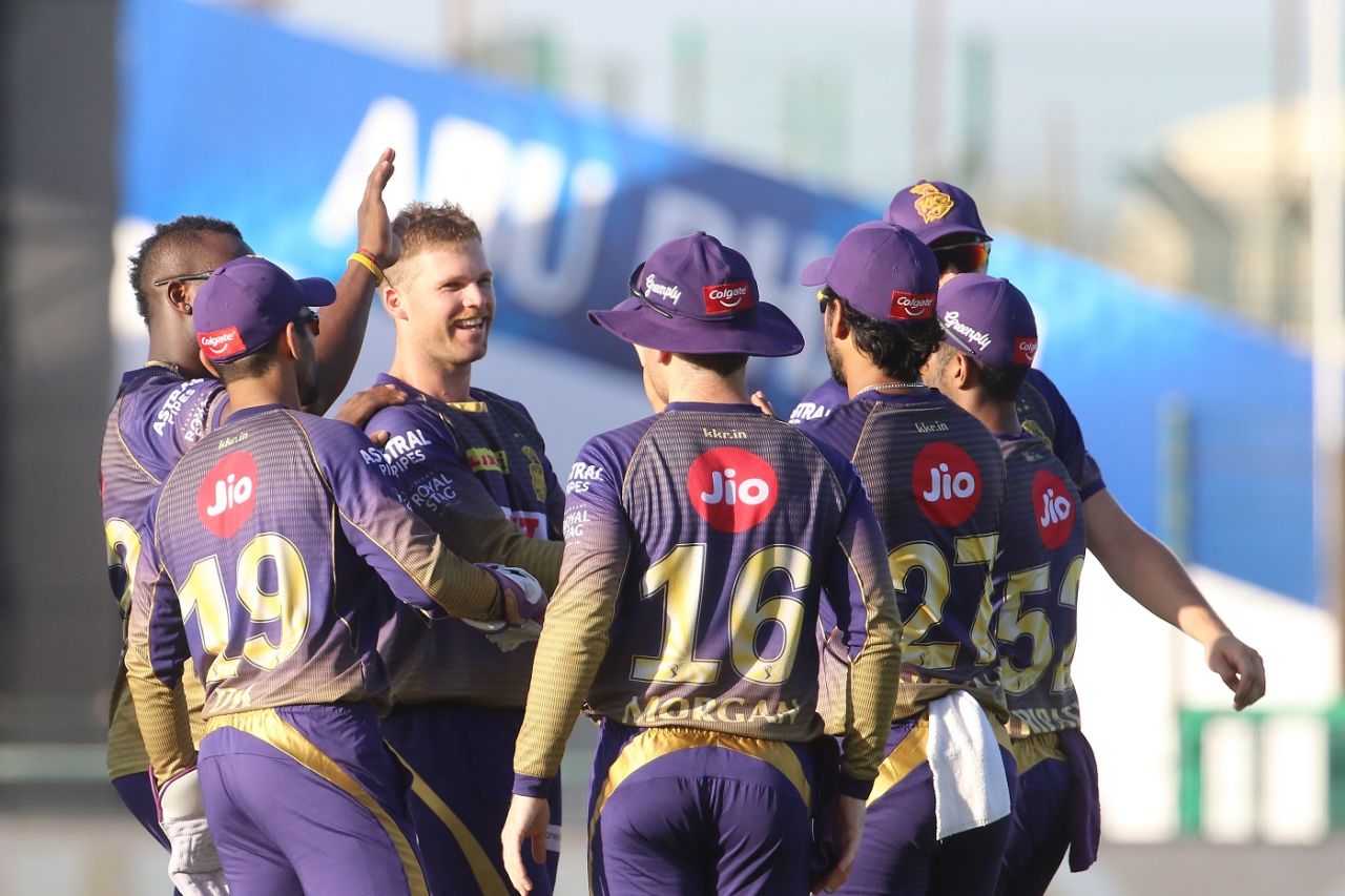 KKR players gather around Lockie Ferguson after he removed Kane Williamson with his first ball of the tournament, Sunrisers Hyderabad vs Kolkata Knight Riders, IPL 2020, Abu Dhabi, October 18, 2020