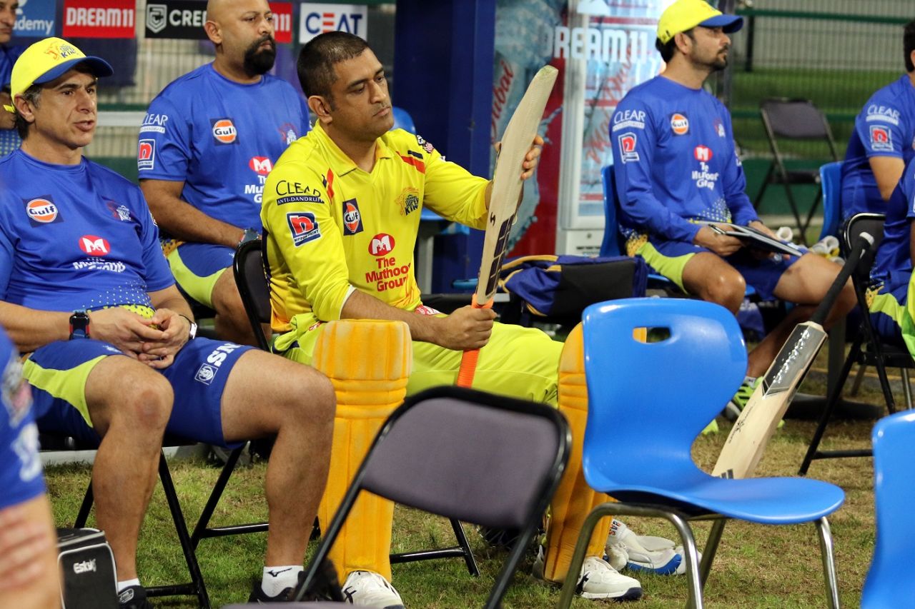 MS Dhoni is pensive as he examines his blade, Chennai Super Kings vs Rajasthan Royals, IPL 2020, Abu Dhabi, October 19, 2020