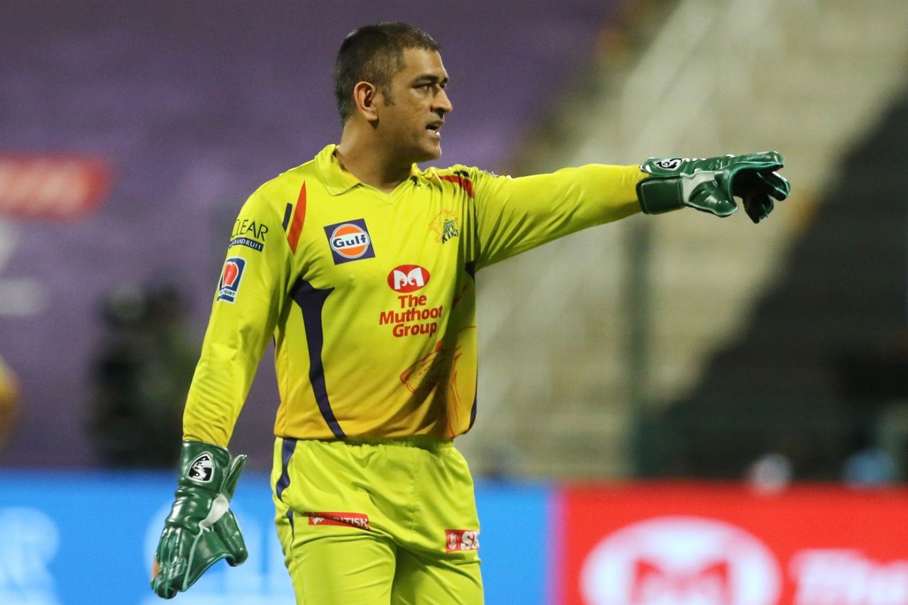 MS Dhoni directs changes in the field, Chennai Super Kings vs Rajasthan Royals, IPL 2020, Abu Dhabi, October 19, 2020