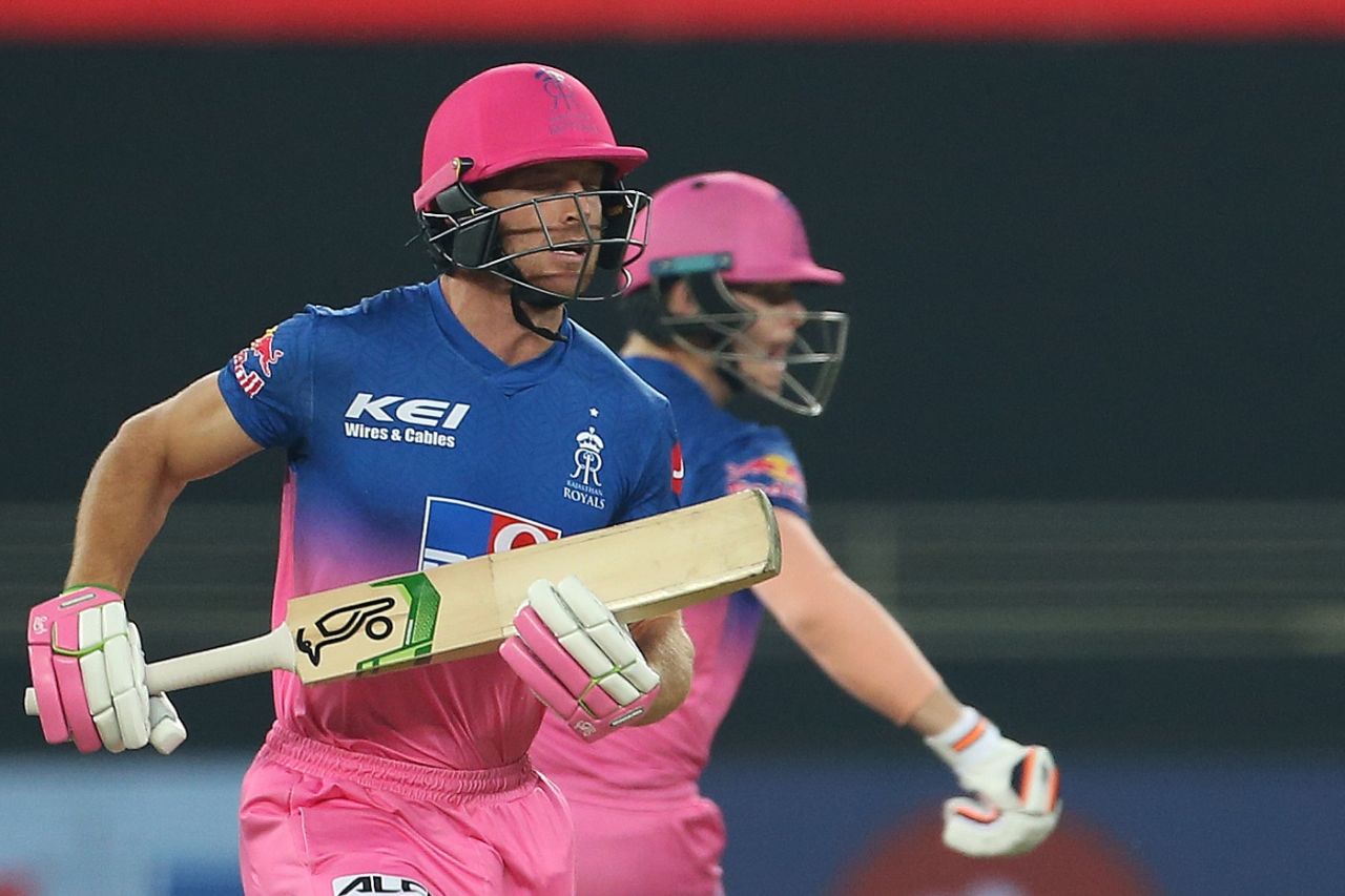 Jos Buttler and Steven Smith hustle with their running between the wickets, Rajasthan Royals vs Sunrisers Hyderabad, IPL 2020, Dubai, October 22, 2020