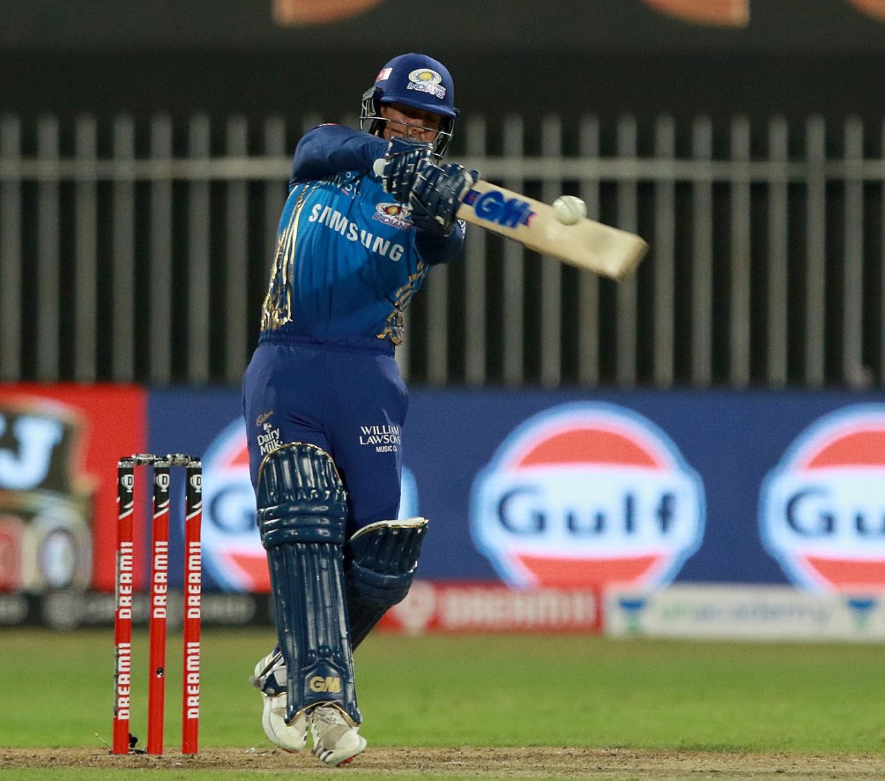 Quinton de Kock played the support act in the opening stand, Chennai Super Kings vs Mumbai Indians, IPL 2020, Sharjah, October 23, 2020