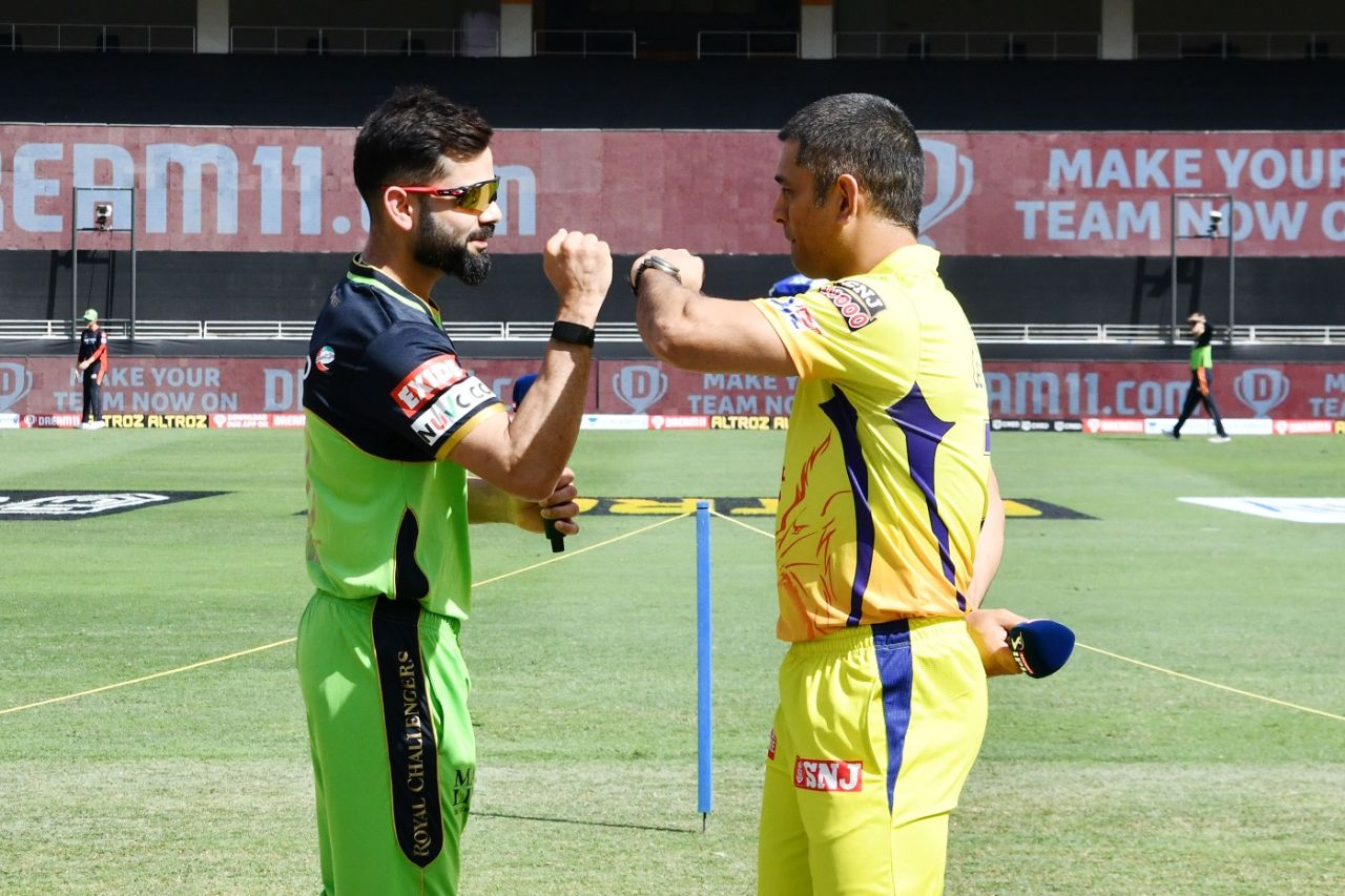 Virat Kohli and MS Dhoni at the toss, Chennai Super Kings vs Royal Challengers Bangalore, IPL 2020, Dubai, October 25, 2020