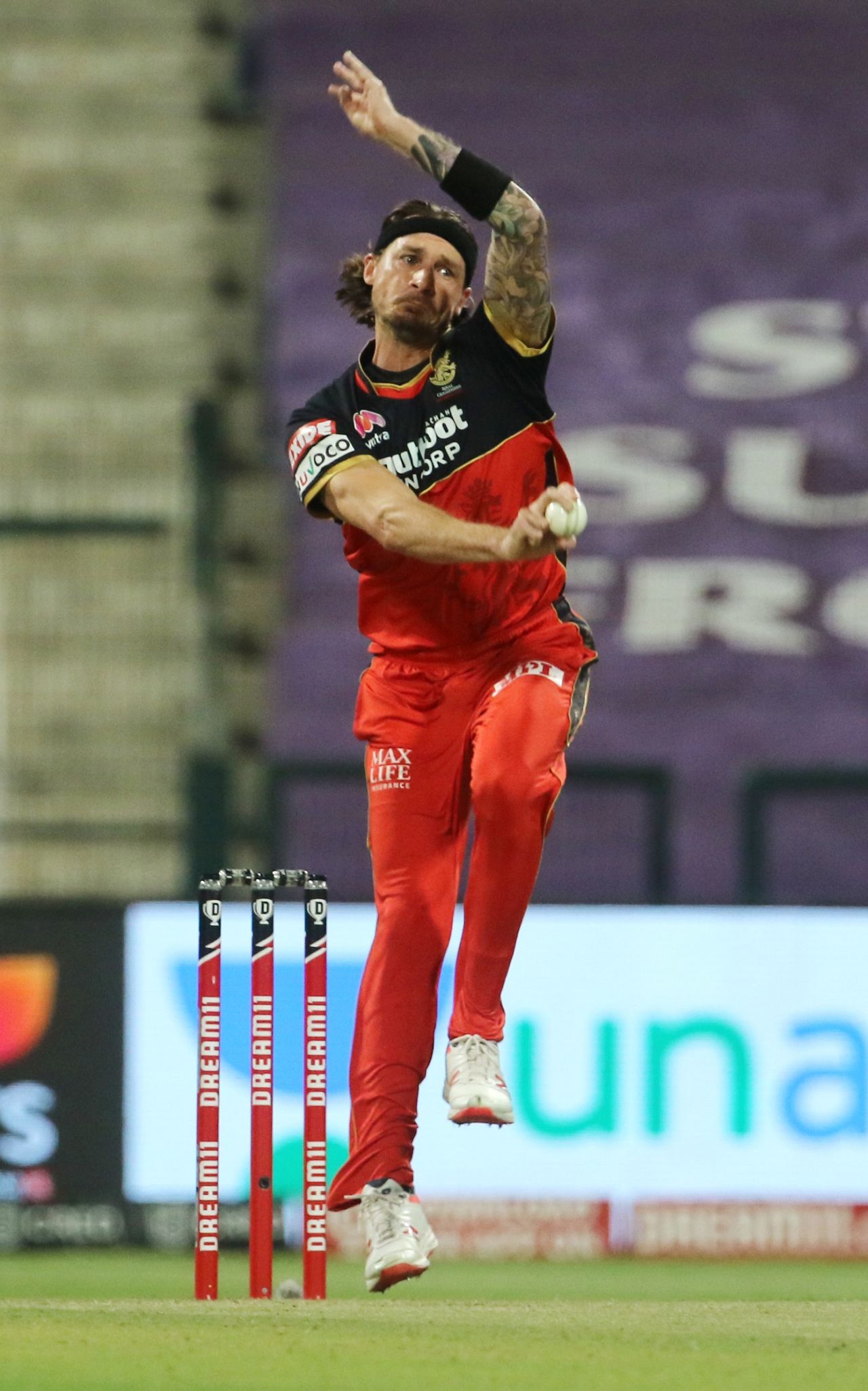 Dale Steyn was back in the XI after over a month, Mumbai Indians vs Royal Challengers Bangalore, IPL 2020, Abu Dhabi, October 28, 2020