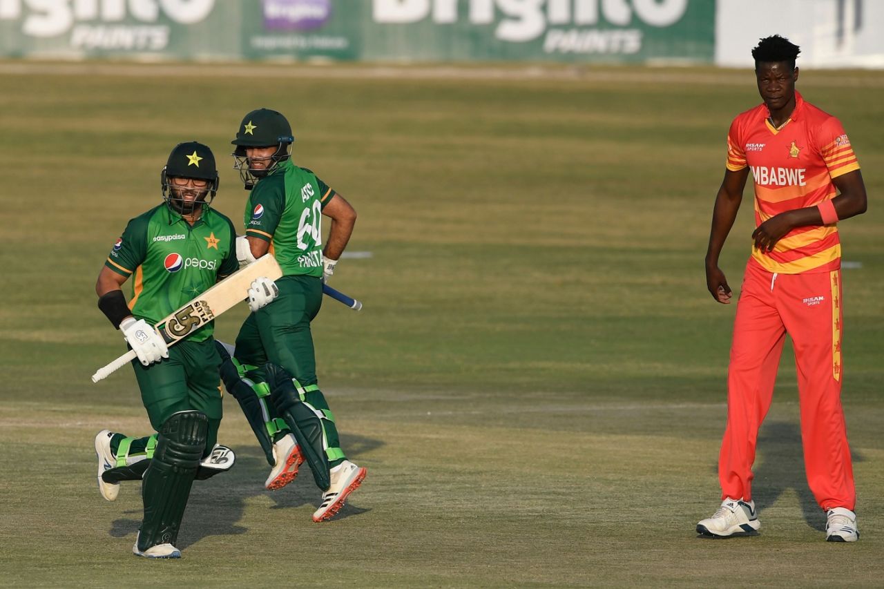Imam-ul-Haq and Abid Ali run between the wickets, Pakistan v Zimbabwe, 2nd ODI, Rawalpindi, November 1, 2020