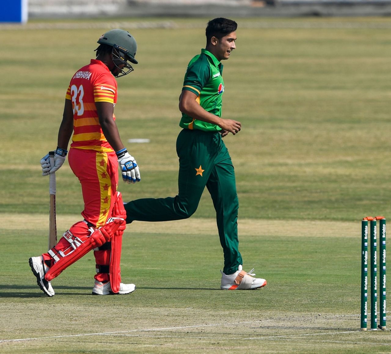 Mohammad Hasnain sent back Zimbabwe's top three by the eighth over, Pakistan vs Zimbabwe, 3rd ODI, Rawalpindi, November 3, 2020
