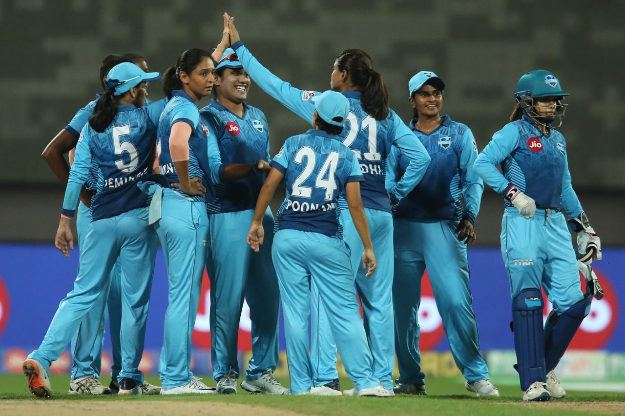 The Supernovas players celebrate after getting Deepti Sharma, Trailblazers vs Supernovas, Women's T20 Challenge 2020, Sharjah, November 9, 2020