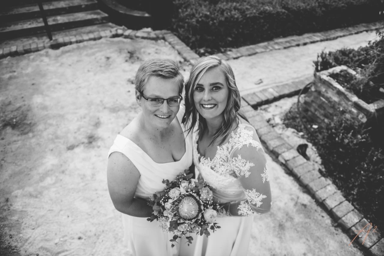 South African cricketers Lizelle Lee and Tanja Cronje at their wedding