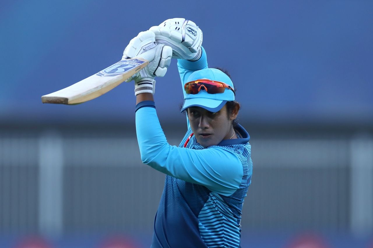 Chamari Athapaththu during a practice session, Trailblazers vs Supernovas, Women's T20 Challenge 2020, Sharjah, November 9, 2020 