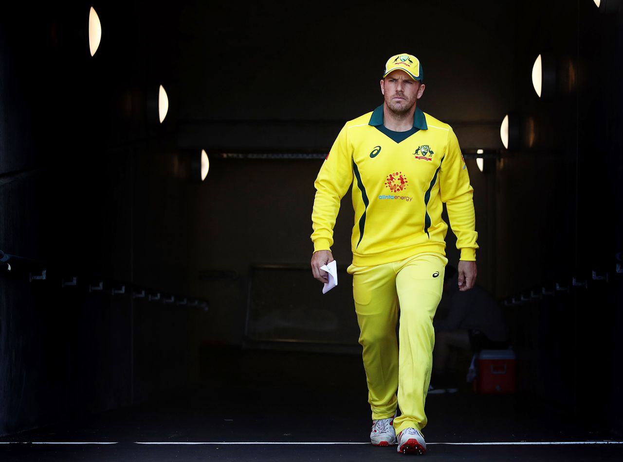 Aaron Finch walks out for the toss, Australia v South Africa, 3rd ODI, Hobart, November 11, 2018