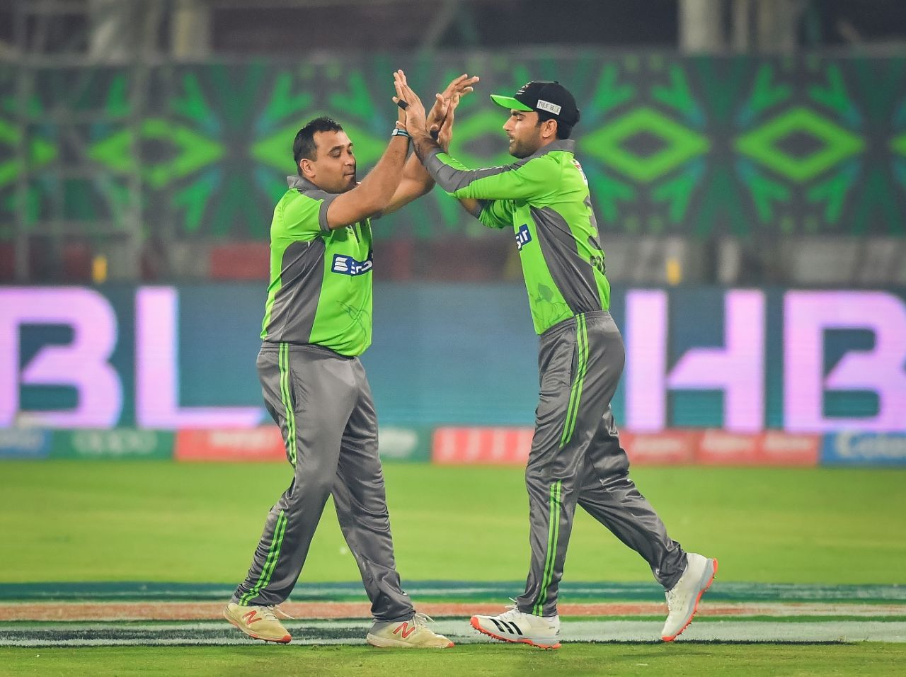 Samit Patel celebrates a wicket, Karachi Kings vs Lahore Qalandars, Karachi, PSL 2020, November 17, 2020