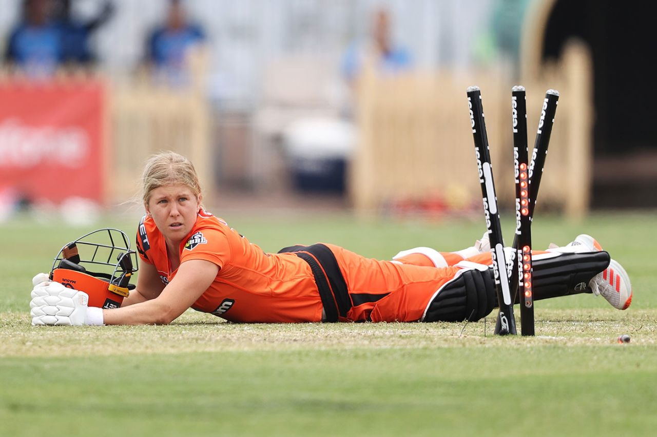 Jemma Barsby was run out as the Scorchers fluffed the chase, Perth Scorchers v Adelaide Strikers, WBBL, North Sydney Oval, November 22, 2020