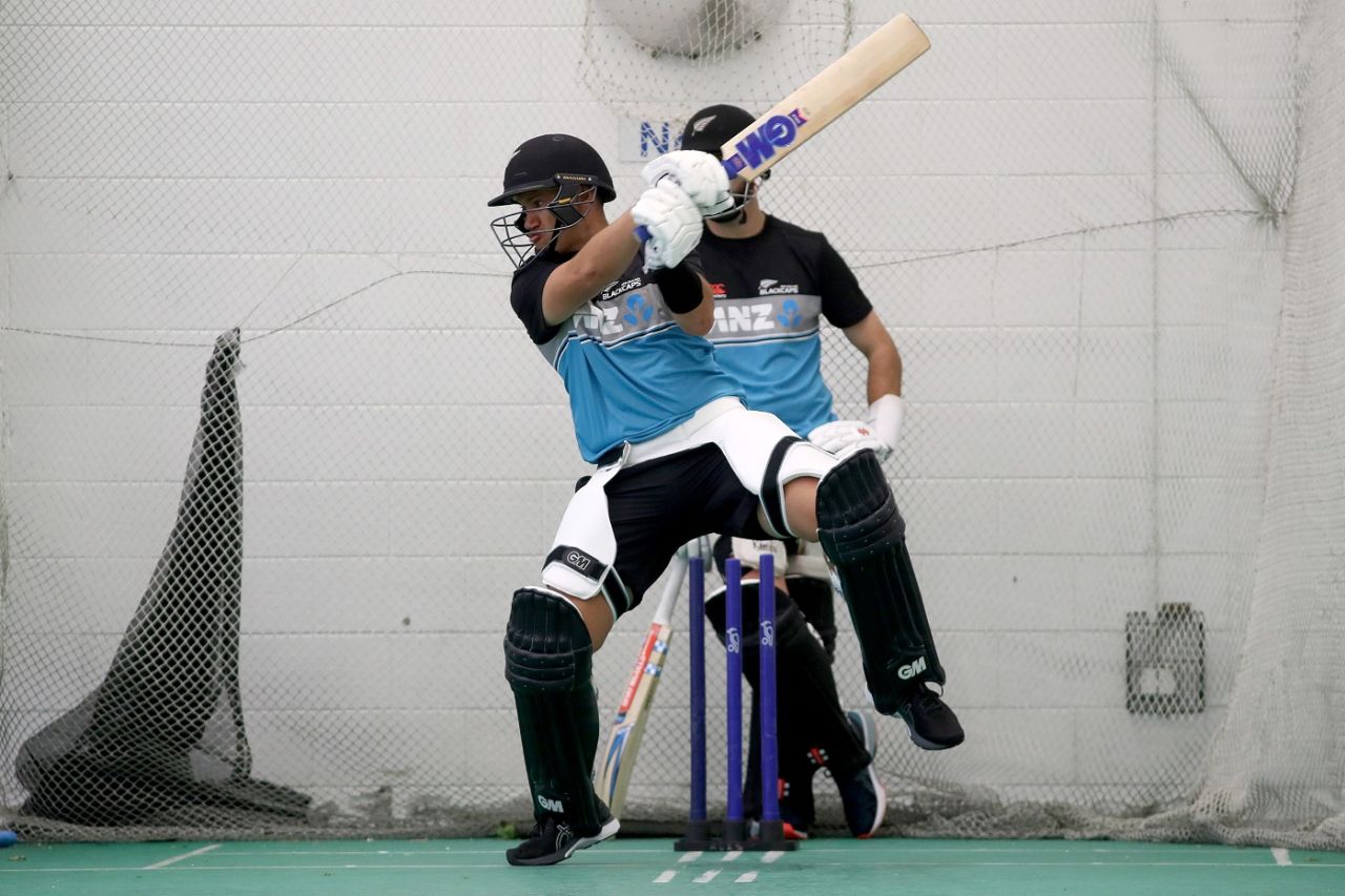 Ross Taylor tunes up at the nets, Auckland, November 26, 2020