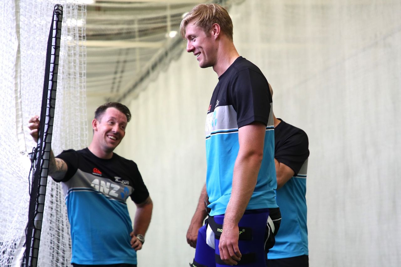 The long and the short of it: Kyle Jamieson and Luke Ronchi find a reason to smile, Auckland, November 26, 2020