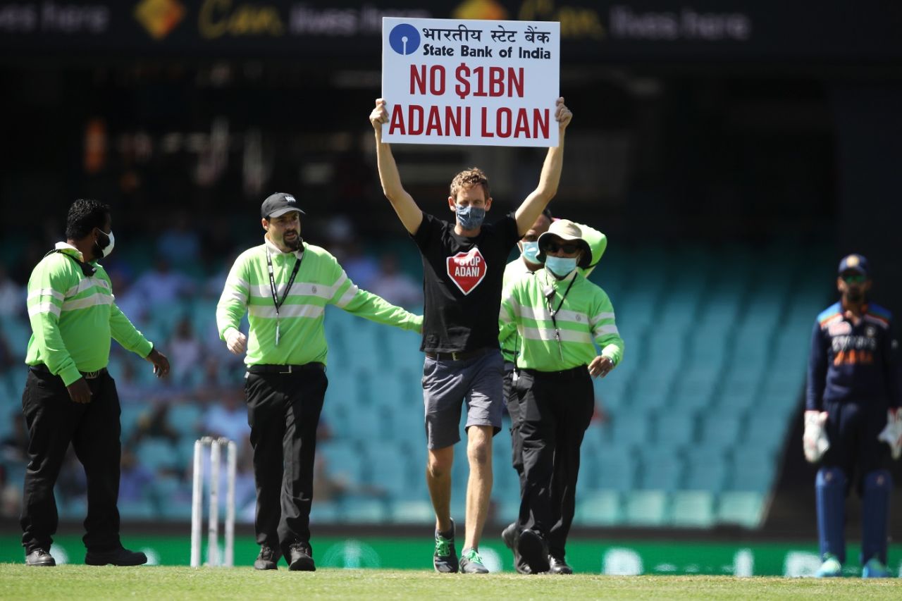 Security personnel escort a protester off the pitch, Sydney, Australia vs India, 1st ODI, November 27, 2020