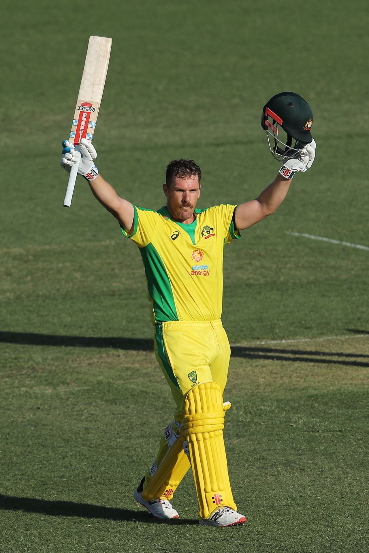 Aaron Finch acknowledges his century, Australia vs India, 1st ODI, November 27, 2020