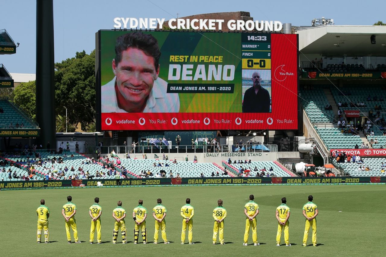 The players observe a minute's silence in honour of the late Dean Jones, Australia vs India, 1st ODI, Sydney, November 27, 2020