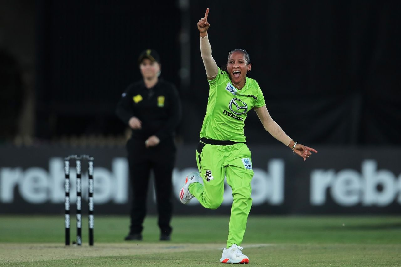 Shabnim Ismail struck to remove Meg Lanning, Melbourne Stars vs Sydney Thunder, WBBL 2020-21 final, Sydney, November 28, 2020