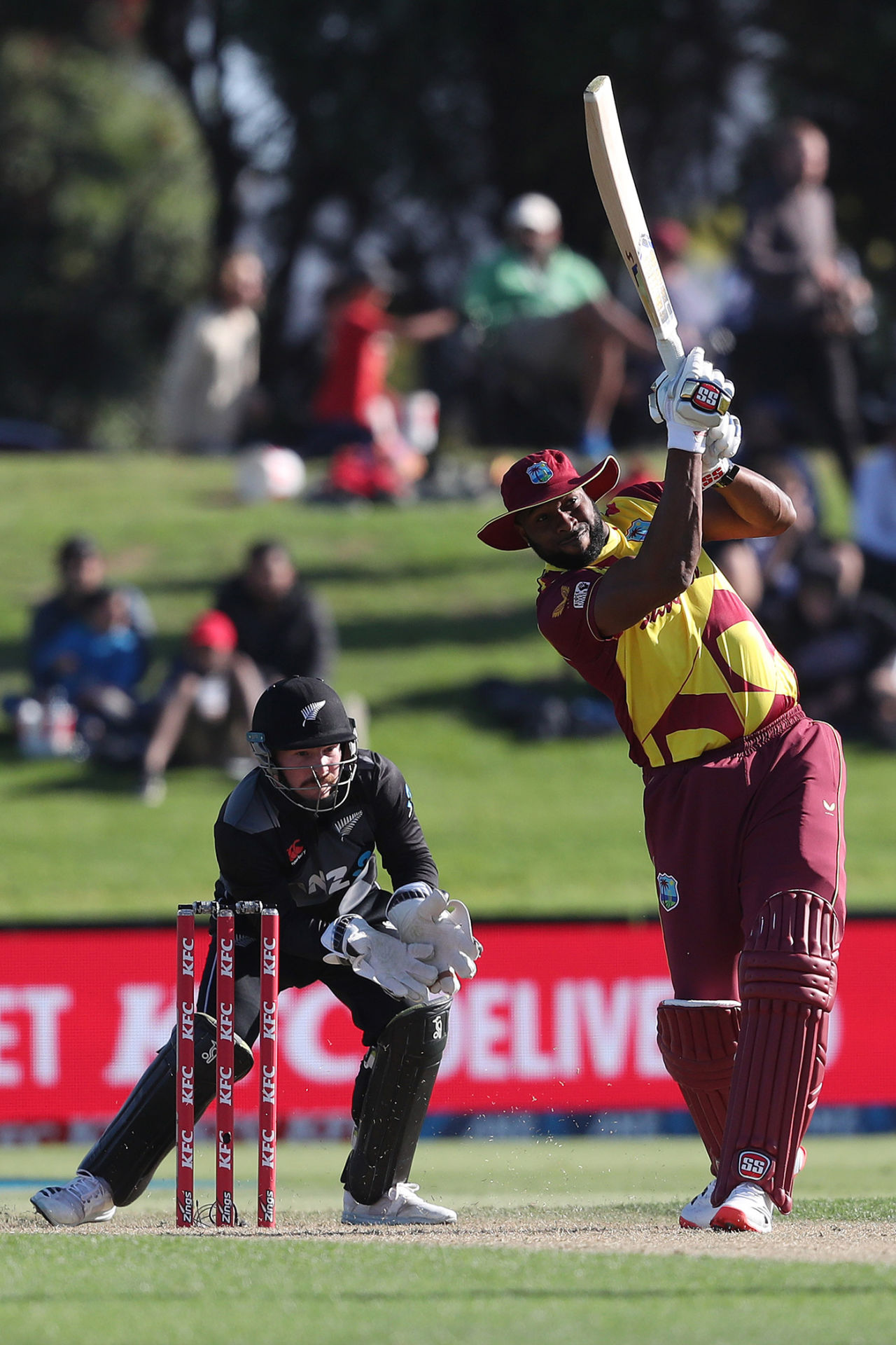 Kieron Pollard hits over the top, New Zealand vs West Indies, 2nd T20I, Mount Maunganui, November 29, 2020