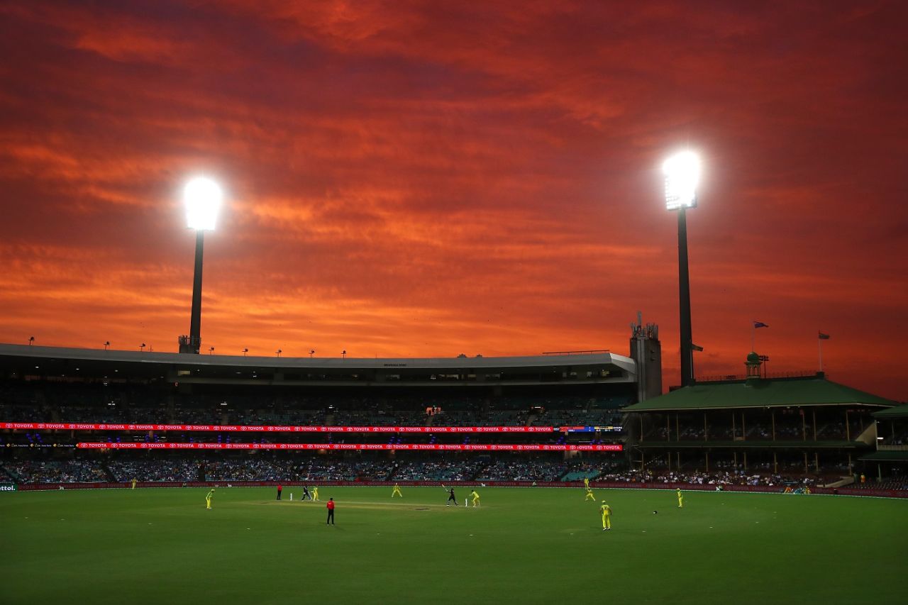A gorgeous sight as night falls at the SCG, Australia v India, 2nd ODI, Sydney, November 29, 2020