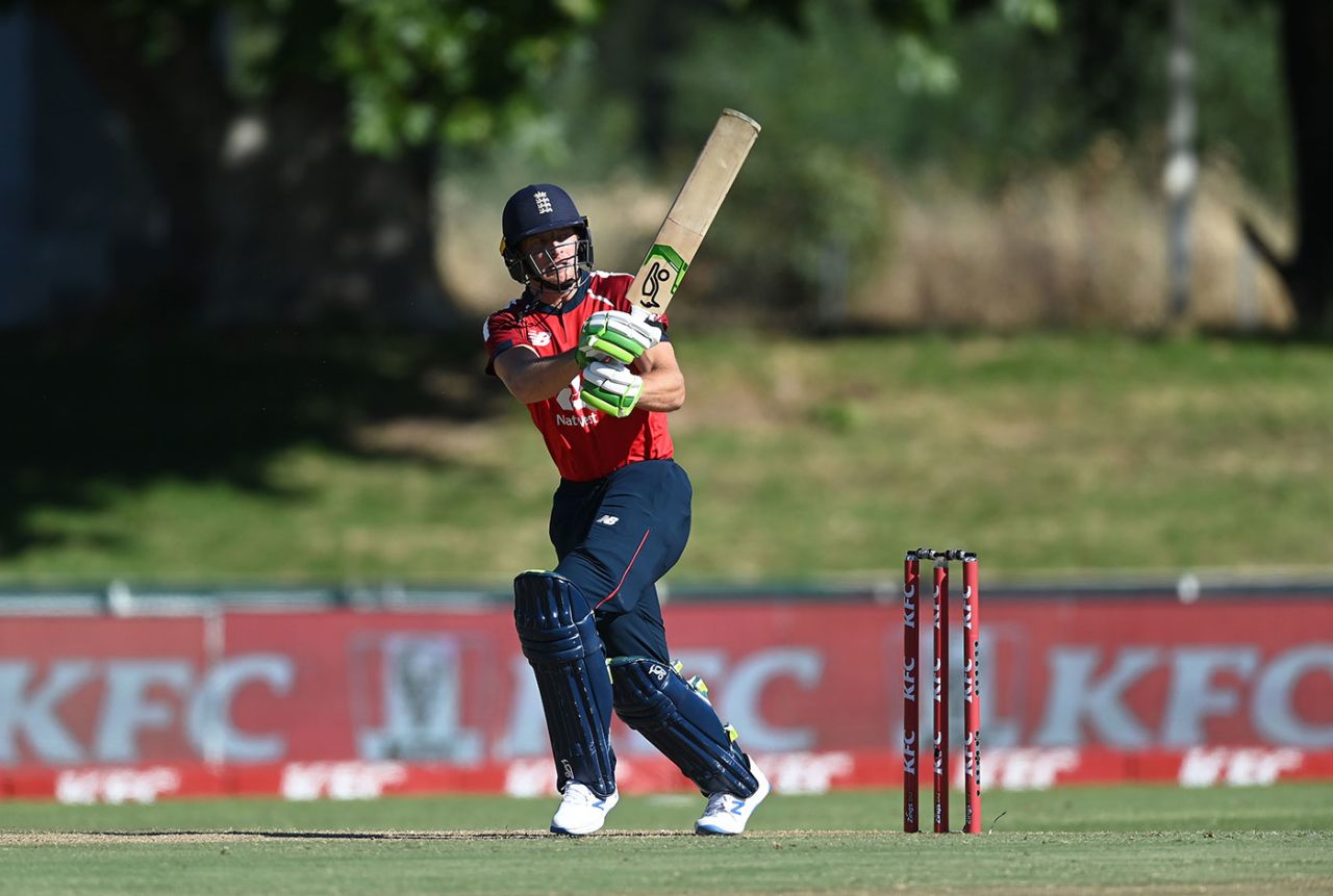 Jos Buttler pulls through the leg side, South Africa vs England, 2nd T20I, Paarl, November 29, 2020
